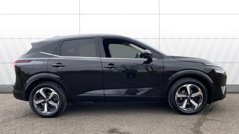 Nissan Qashqai 1.3 DiG-T MH 158 N-Connecta 5dr Xtronic Petrol Hatchback